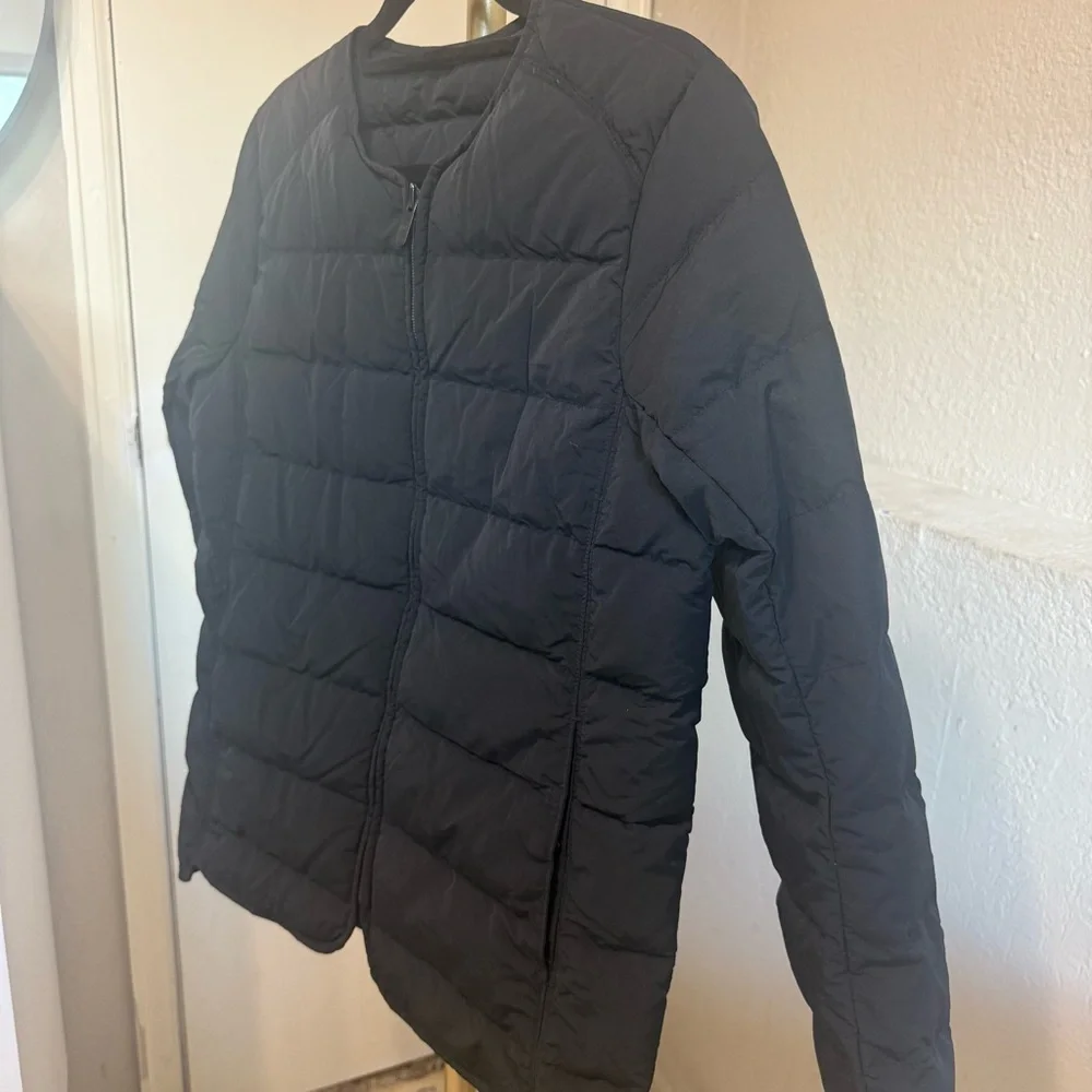 Lululemon Black Goose Down Jacket Size 6 - Picture 10 of 12